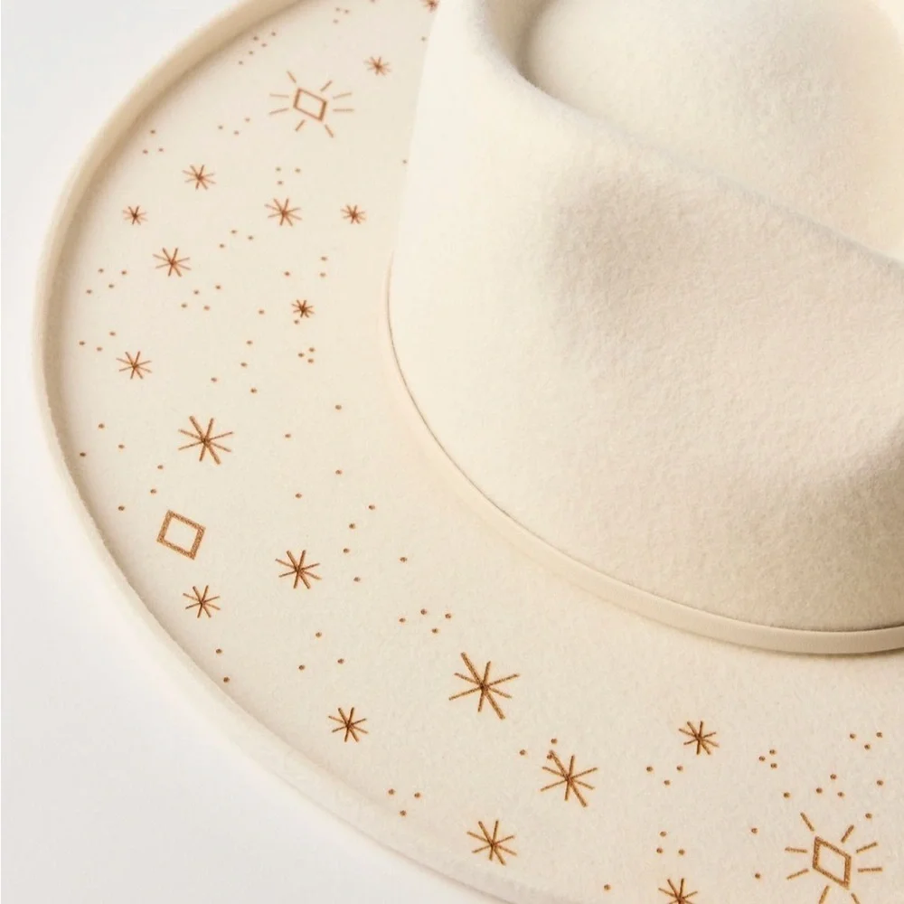 Free People Under The Moon 🌙 and ✨ Stars Hat New with Tags one size Medium